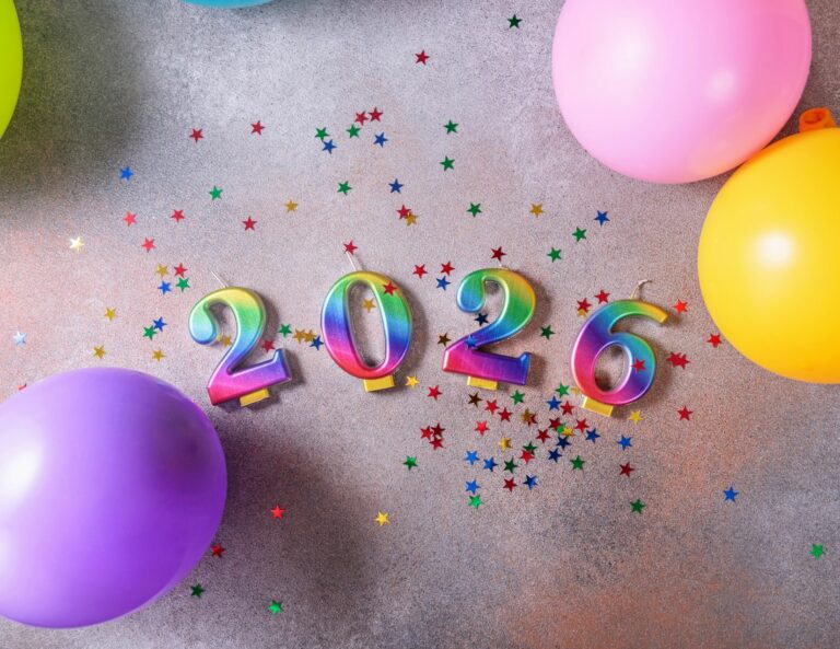 Image de ballons et chiffres 2026 pour souhaiter la nouvelle année.