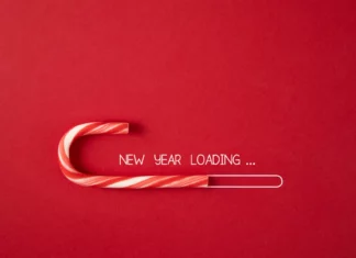 Célébrer une nouvelle année en partageant de fabuleux voeux new year loading