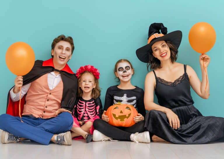 Halloween 2025 : Le guide complet des meilleurs déguisements pour enfants et adultes